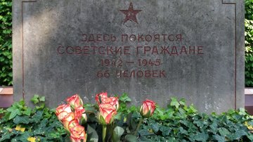 Sowjetische Grabanlage auf dem Johannisfriedhof Dresden