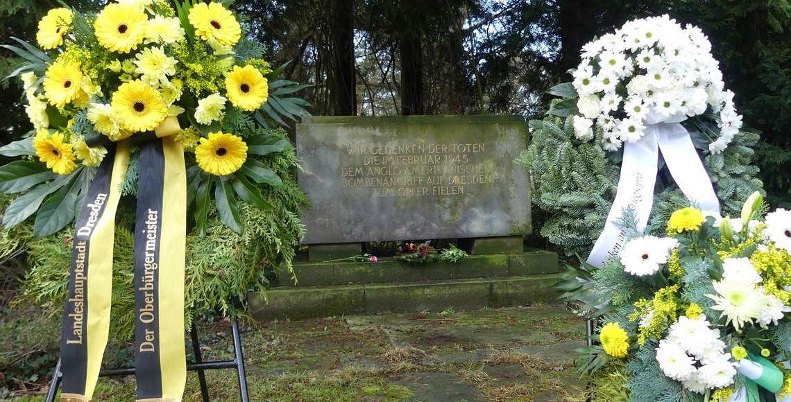 Stilles Gedenken zum 13. Februar auf dem Dresdner Nordfriedhof