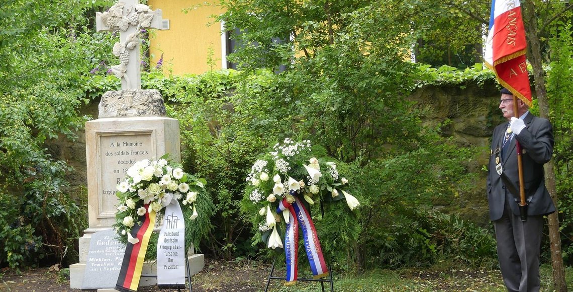 Wiedereinweihung des Denkmals für französische Opfer des Krieges 1870/71 in Dresden-Kaditz